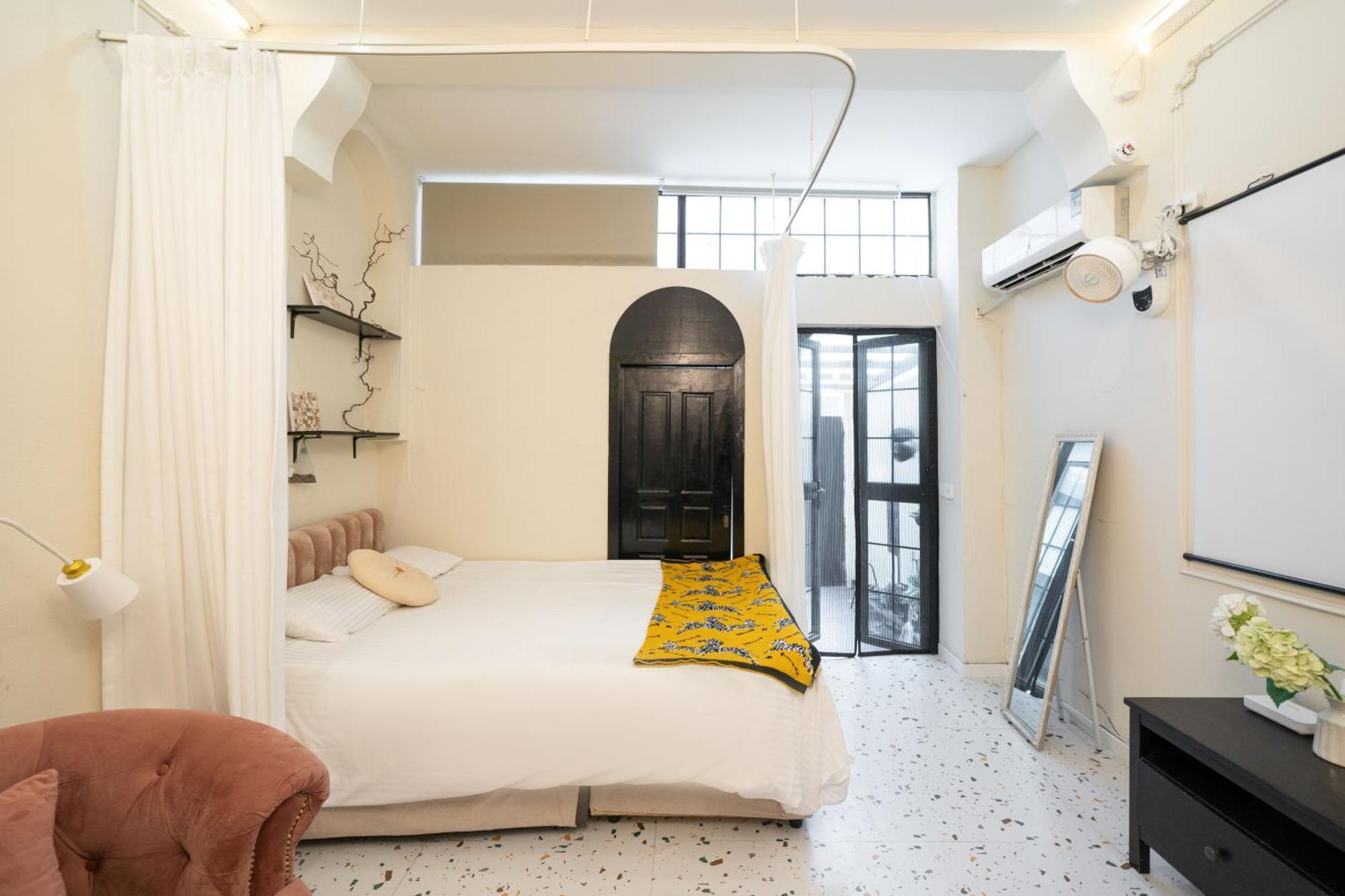 Shanghai Downtown Yi Du B&B - Near South Shaanxi Road Metro Station 600Meters 외부 사진